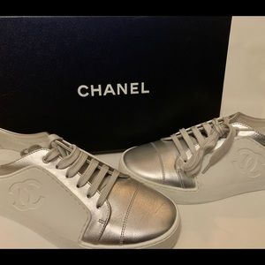 CHANEL CC logo Silver and White sneakers